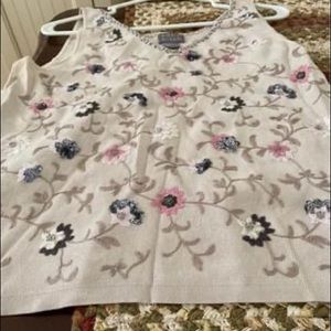 Sigred Olsen sequined sleeveless Vneck top